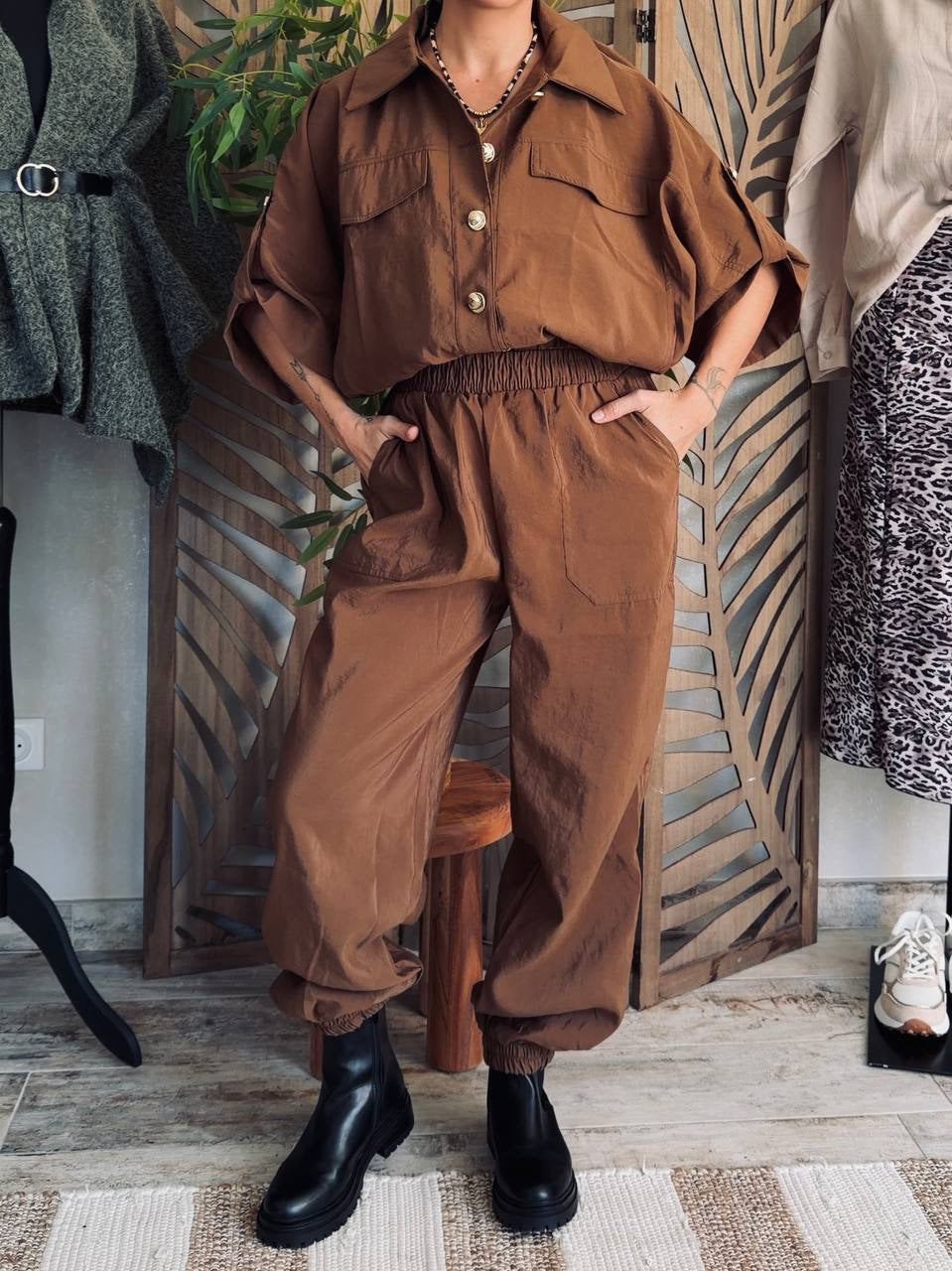 Ensemble café urbain